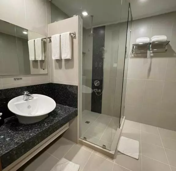 Presidenttisviitti, Days Hotel By Wyndham Iloilo