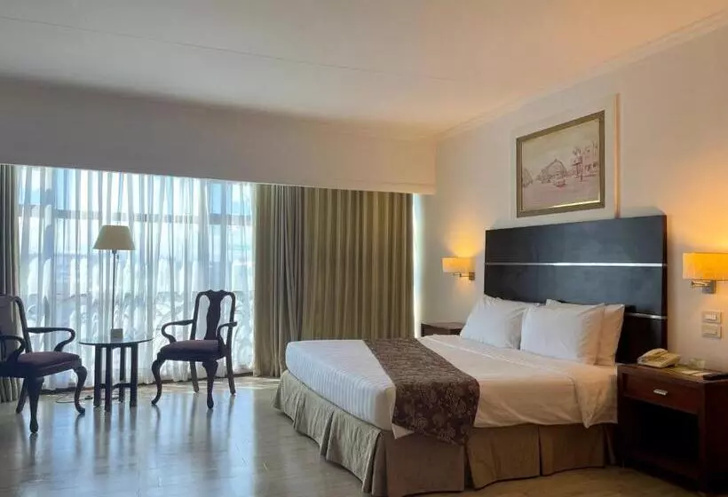 Presidenttisviitti, Days Hotel By Wyndham Iloilo