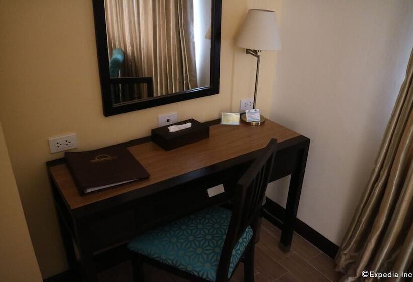 اتاق استاندارد با 2 تخت دوبل, Days Hotel By Wyndham Iloilo