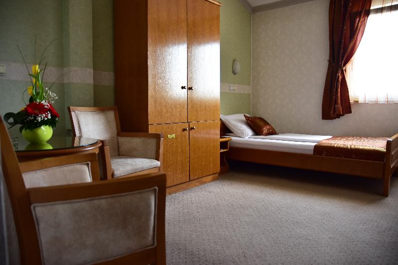 اتاق استاندارد یک نفره, Garni Hotel Lav