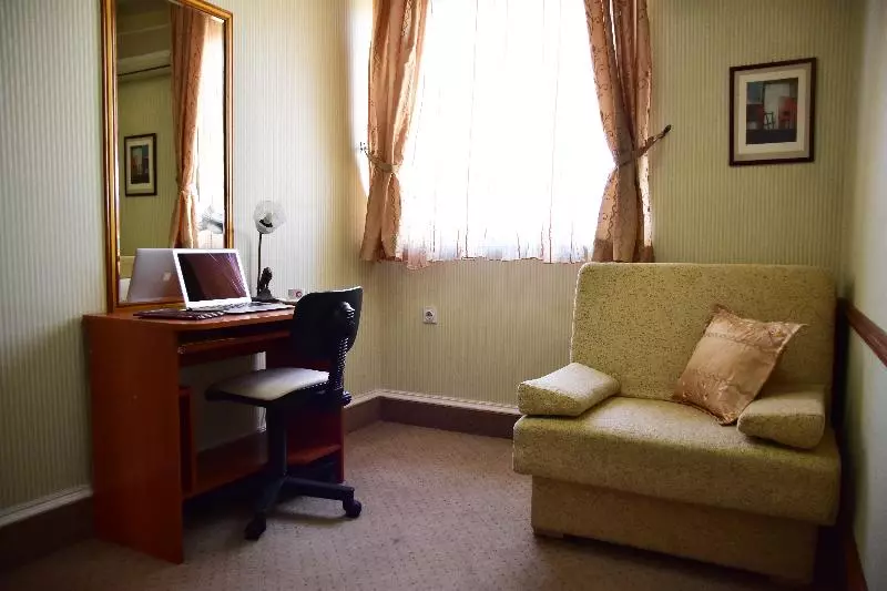 سوییت جونیور, Garni Hotel Lav