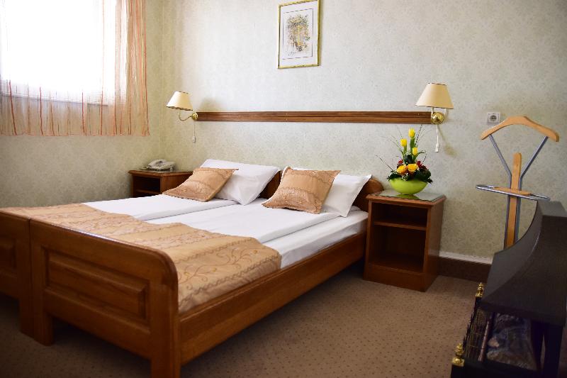 سوییت جونیور, Garni Hotel Lav