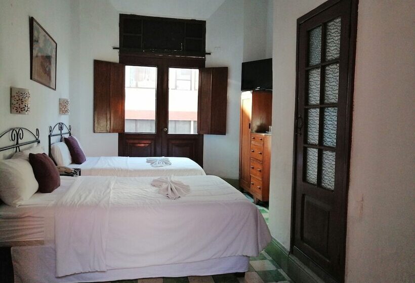 Номер Стандарт 2 Двуспальные Кровати, Reforma