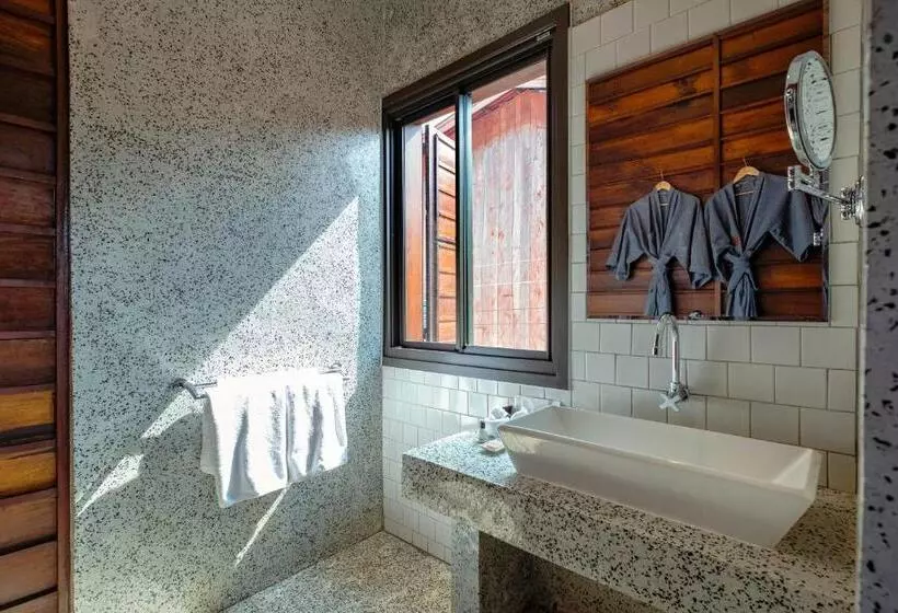 اتاق سوپریور یک تخته, Residence Bassac