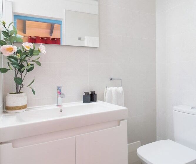 استودیوی استاندارد, Résidence Vue Mer