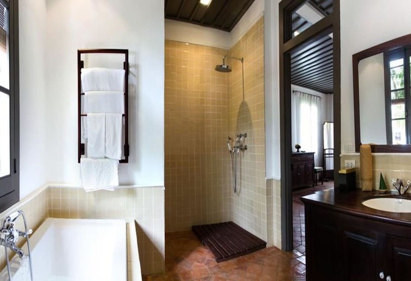 ジュニアスイート, Satri House