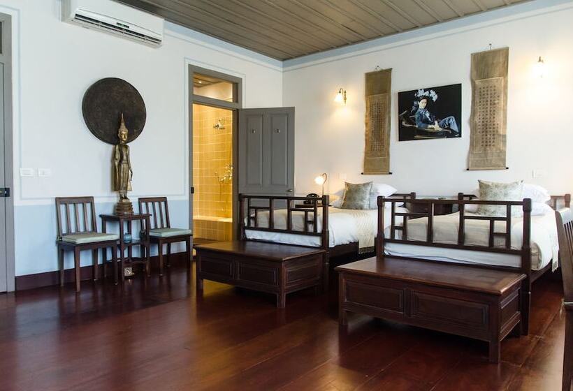 ジュニアスイート, Satri House