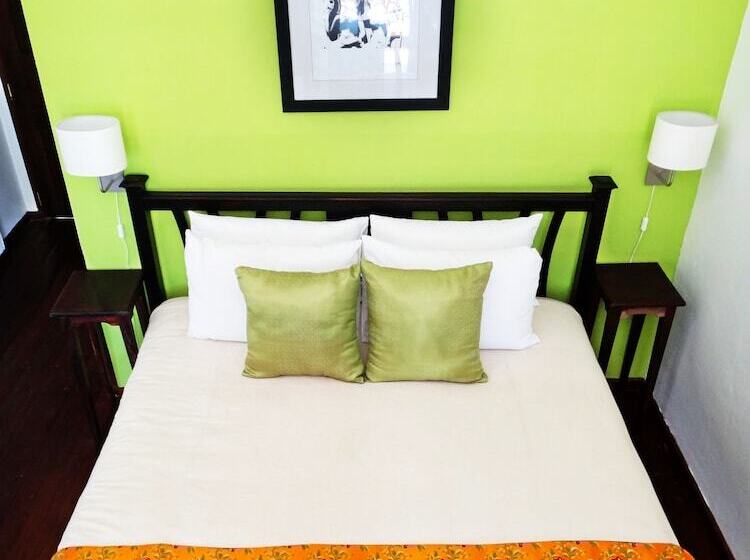 リバービュースタンダードルーム, The Apsara