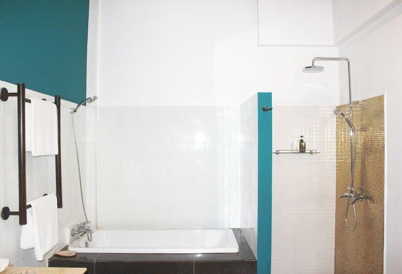 1階のスーペリアルーム, The Apsara