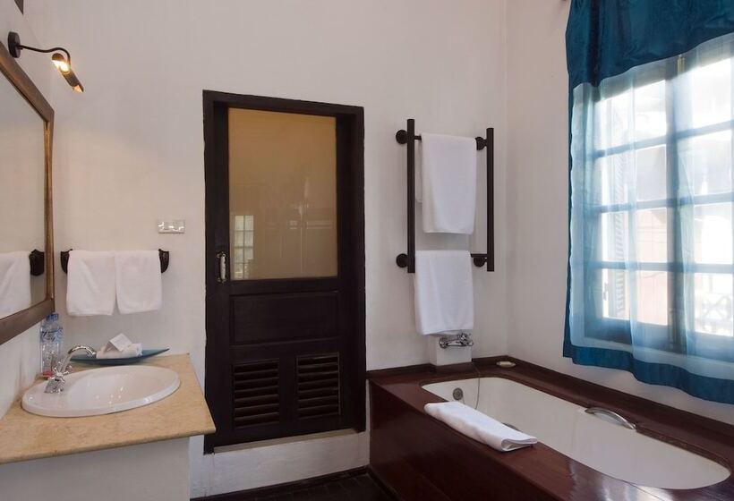 リバービュースーペリアールーム, The Apsara