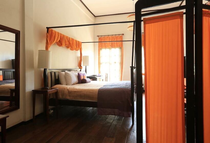 リバービュースーペリアールーム, The Apsara