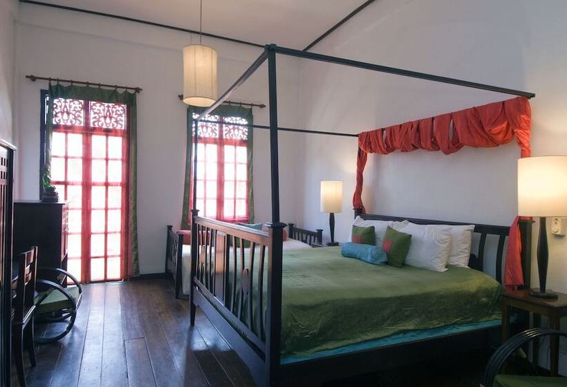 リバービュースーペリアールーム, The Apsara