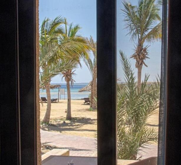 بانگلوی استاندارد, Mangrove Bay Resort