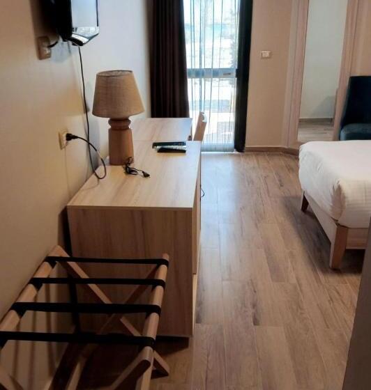 بانگلوی استاندارد, Mangrove Bay Resort