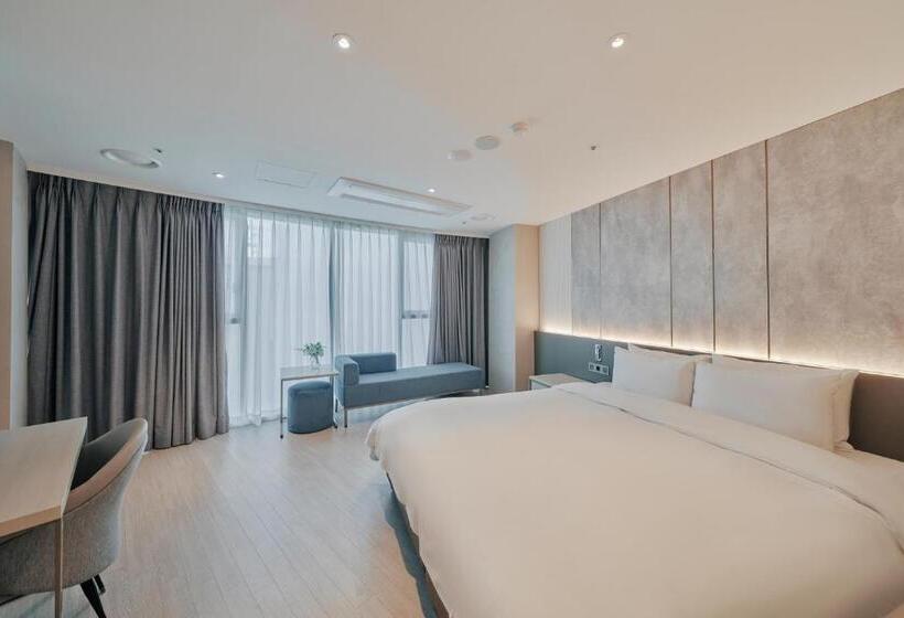 اتاق لوکس, Aqua Palace