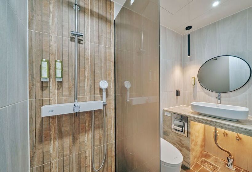 اتاق لوکس با چشمانداز دریا, Aqua Palace