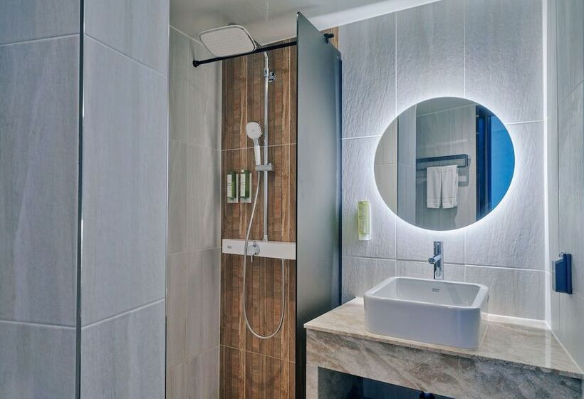 اتاق لوکس با چشمانداز دریا, Aqua Palace