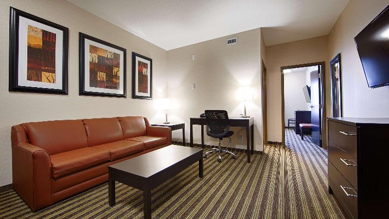 סוויטת אקזקיוטיב, עם מיטת קינג, Best Western Plus Sherwood Park Inn & Suites