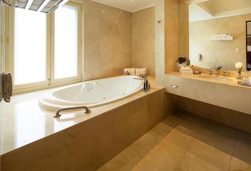 Люкс Вид Гольф, Country Club Lima Hotel – The Leading Hotels Of The World