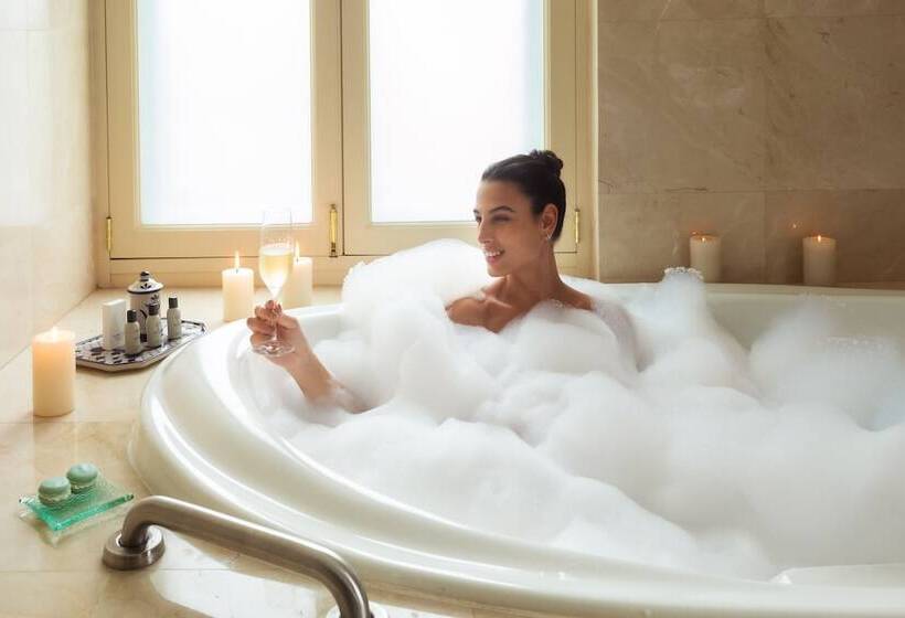 Люкс Вид Гольф, Country Club Lima Hotel – The Leading Hotels Of The World