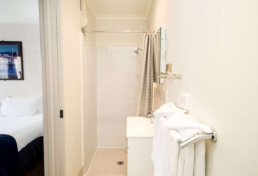 غرفة قياسية سرير مزدوج, Edgewater