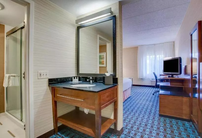 キングサイズベッドのスタンダードルーム, Fairfield Inn By Marriott Amesbury