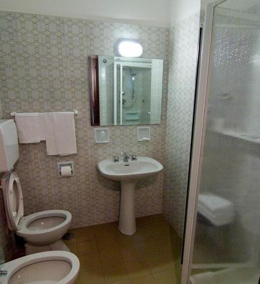 Трехместный Номер Стандарт с Балконом, Gli Ulivi