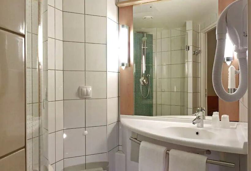 스탠다드 룸, Ibis Warszawa Reduta