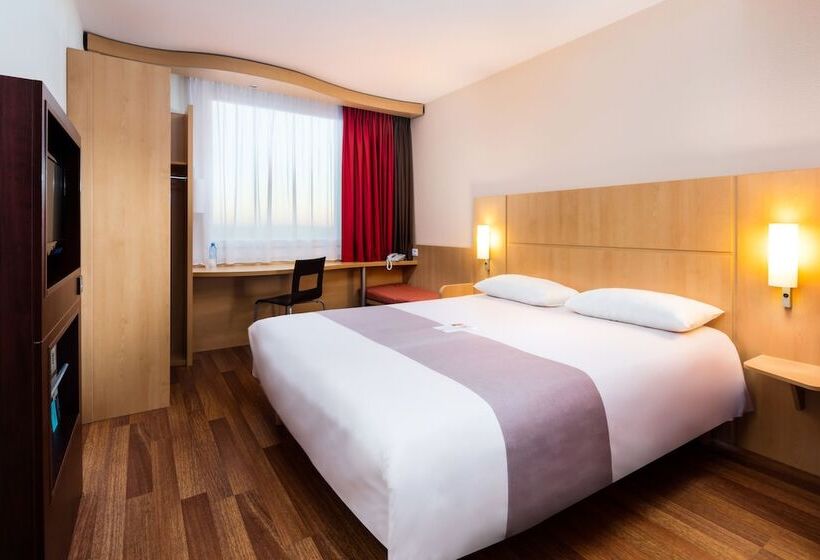 Номер Стандарт, Ibis Warszawa Reduta