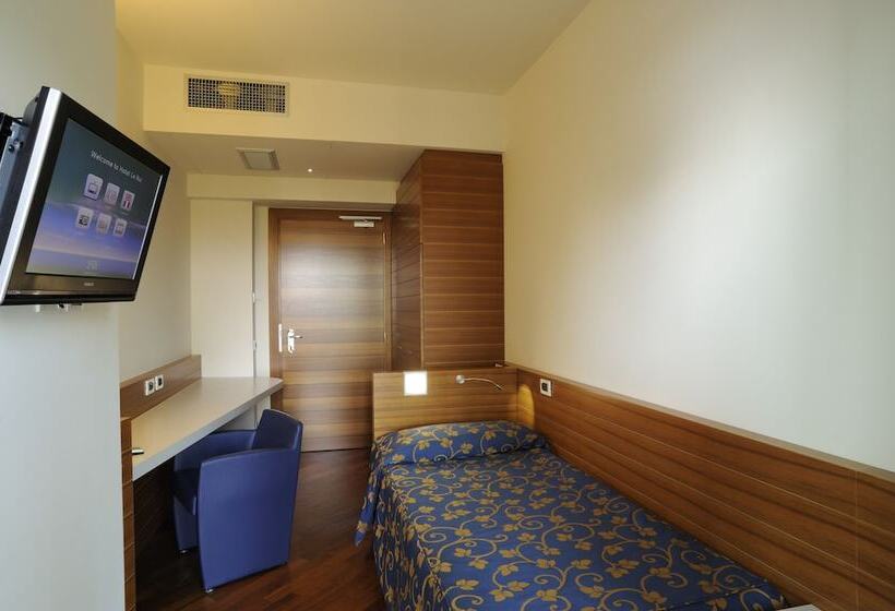 标准单人间, Le Roi