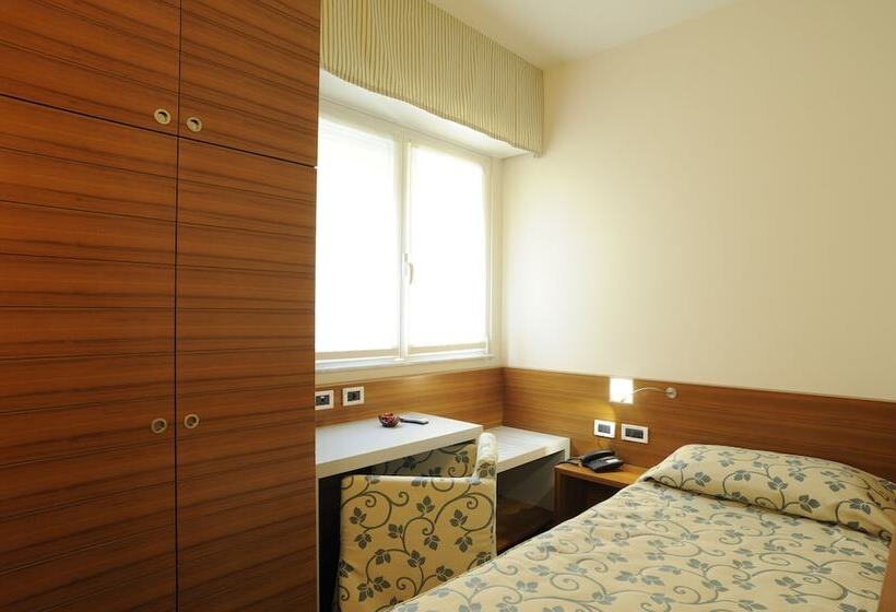 标准单人间, Le Roi