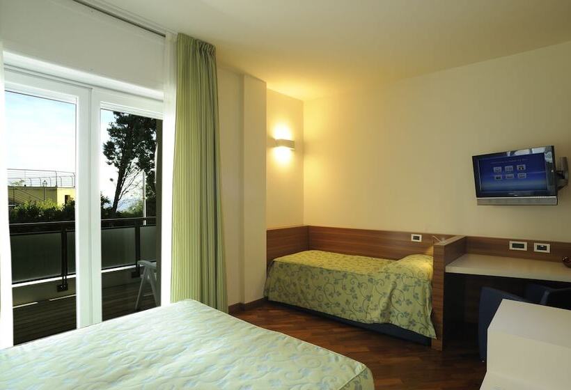 Triple Room Sea View, Le Roi