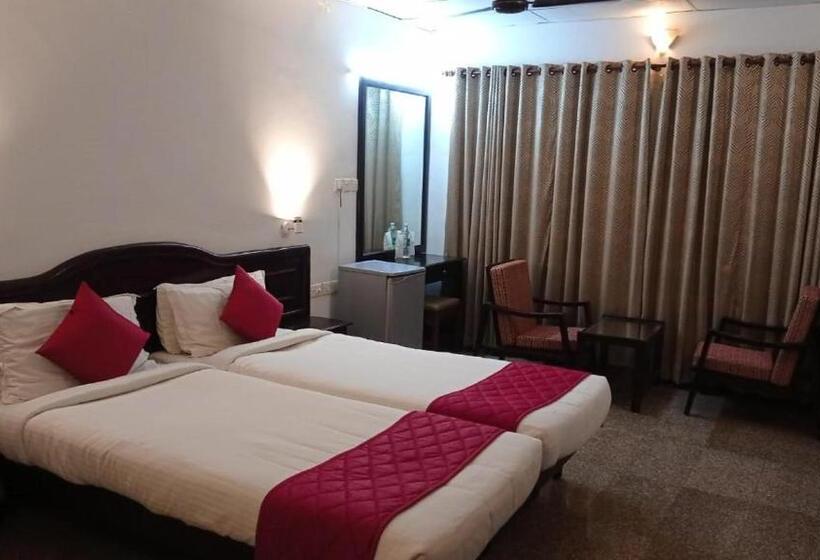 غرفة قياسية مزوَّدة بشُرفة, Sea Face