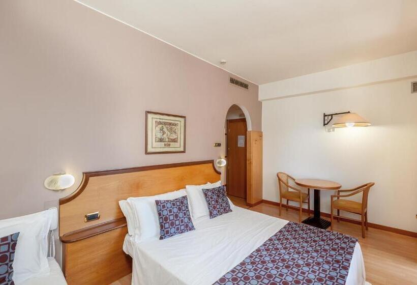 Chambre Triple Standard, Tevere Perugia