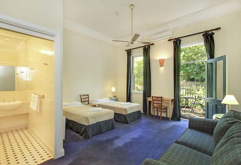 Номер Deluxe, Walhallas Star