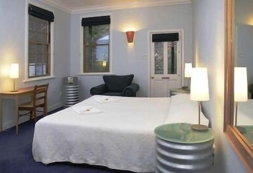 Номер Deluxe, Walhallas Star