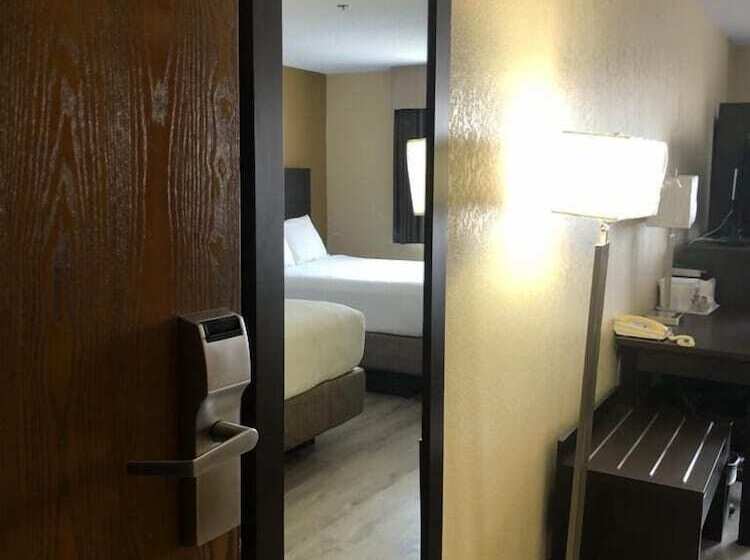 غرفه قياسيه سريرين مزدوجين, Wallaceburg Inn