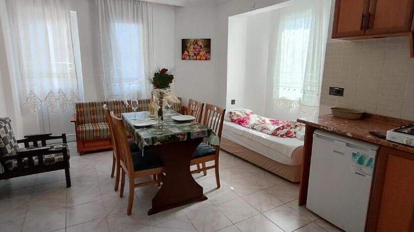 Семейный Номер Вид на Сад, California Apart Otel