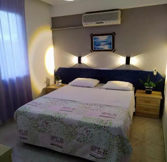 اتاق خانوادگی با چشم‌انداز باغ, California Apart Otel