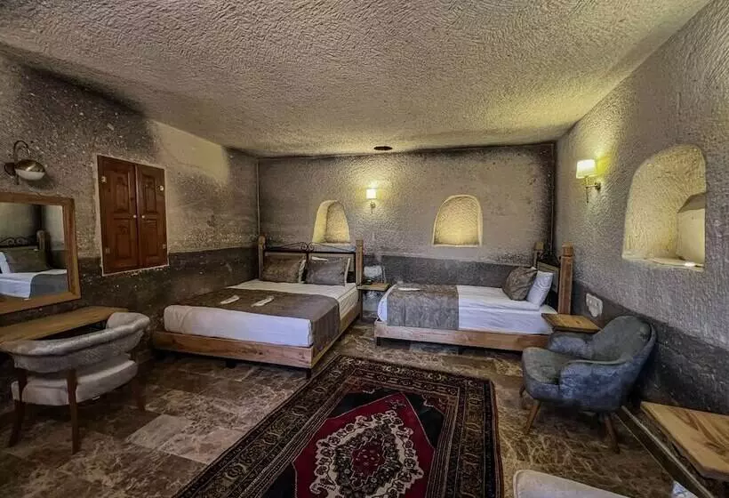ファミリールーム, Cave Hotel Saksagan
