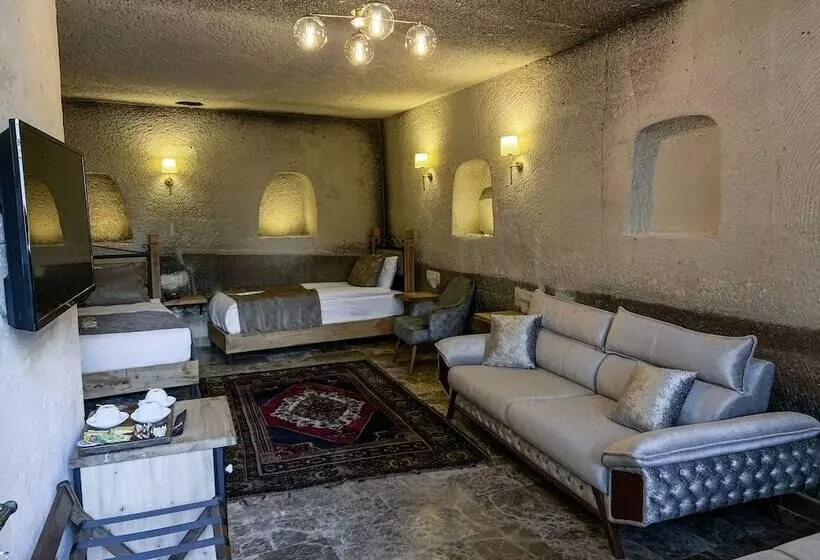 ファミリールーム, Cave Hotel Saksagan