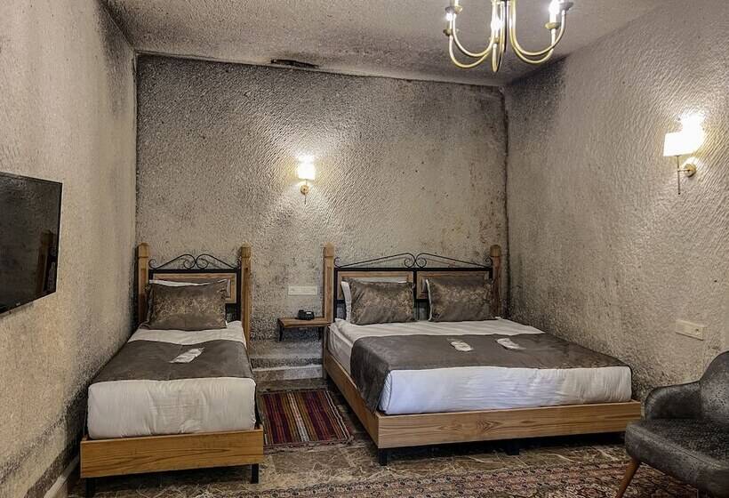 패밀리 룸, Cave Hotel Saksagan