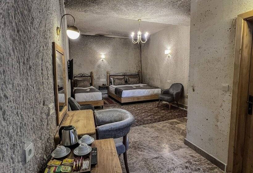 패밀리 룸, Cave Hotel Saksagan