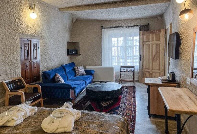 디럭스 룸, Cave Hotel Saksagan