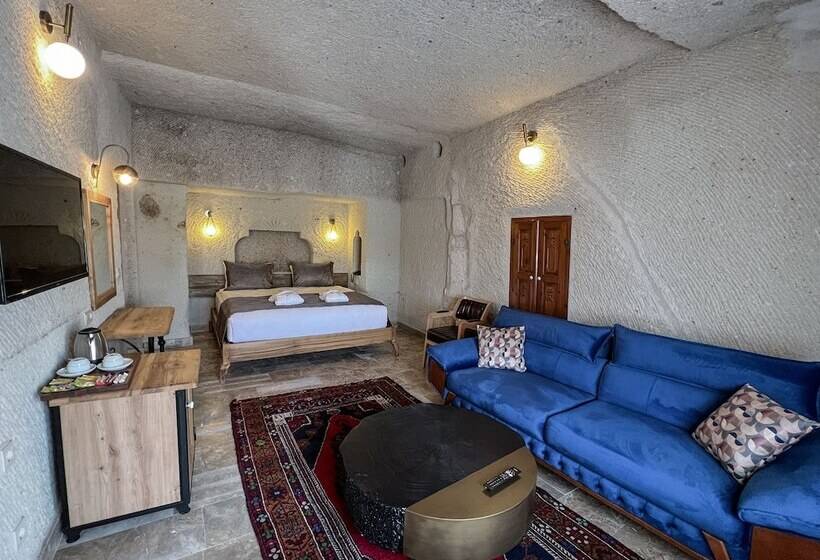 디럭스 룸, Cave Hotel Saksagan