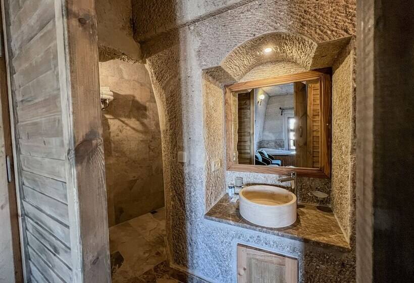 수피리어 룸, Cave Hotel Saksagan