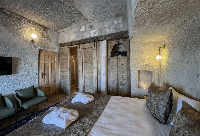 수피리어 룸, Cave Hotel Saksagan