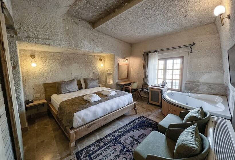 수피리어 룸, Cave Hotel Saksagan