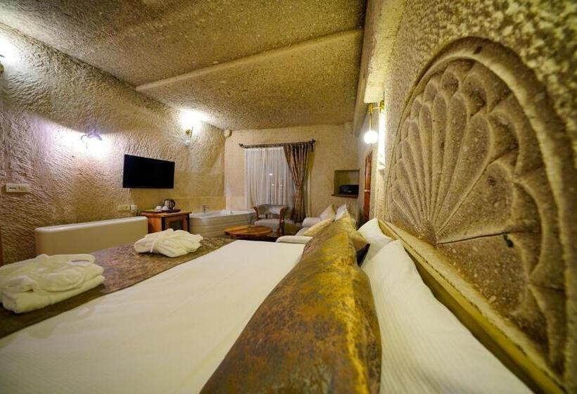 수피리어 룸, Cave Hotel Saksagan