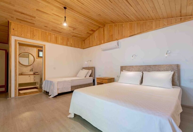 بانگلوی استاندارد, Etenna Beach Bungalows